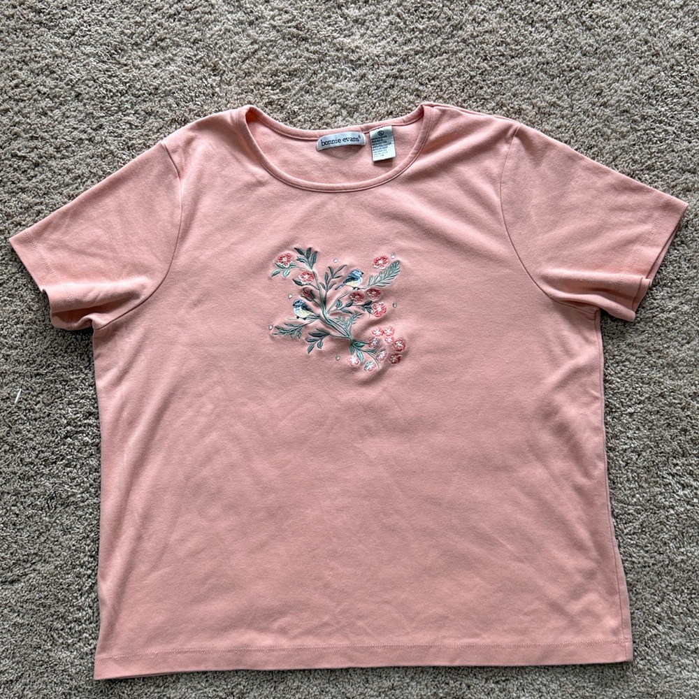 Bonnie Evan’s short sleeve Embroidered Peach Crop Top XL embroidery on front. - Picture 6 of 9